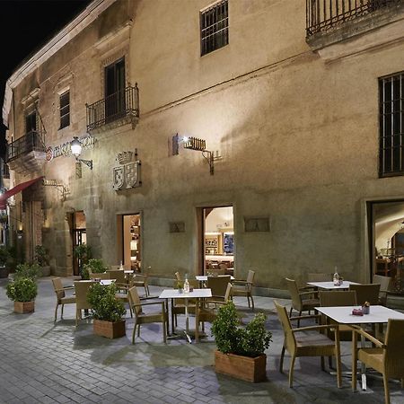 Nh Collection Caceres Palacio De Oquendo Exterior photo