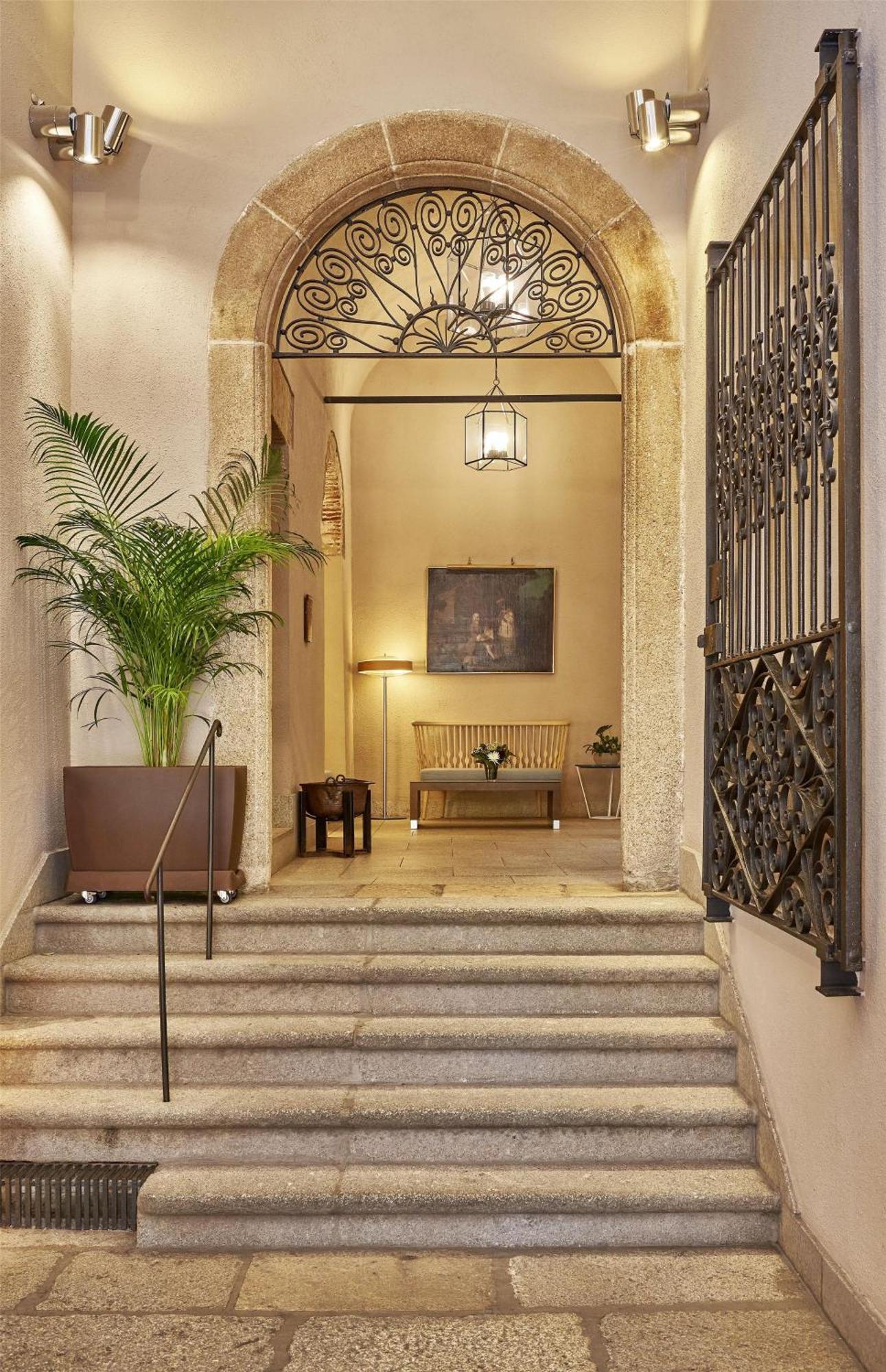 Nh Collection Caceres Palacio De Oquendo Exterior photo