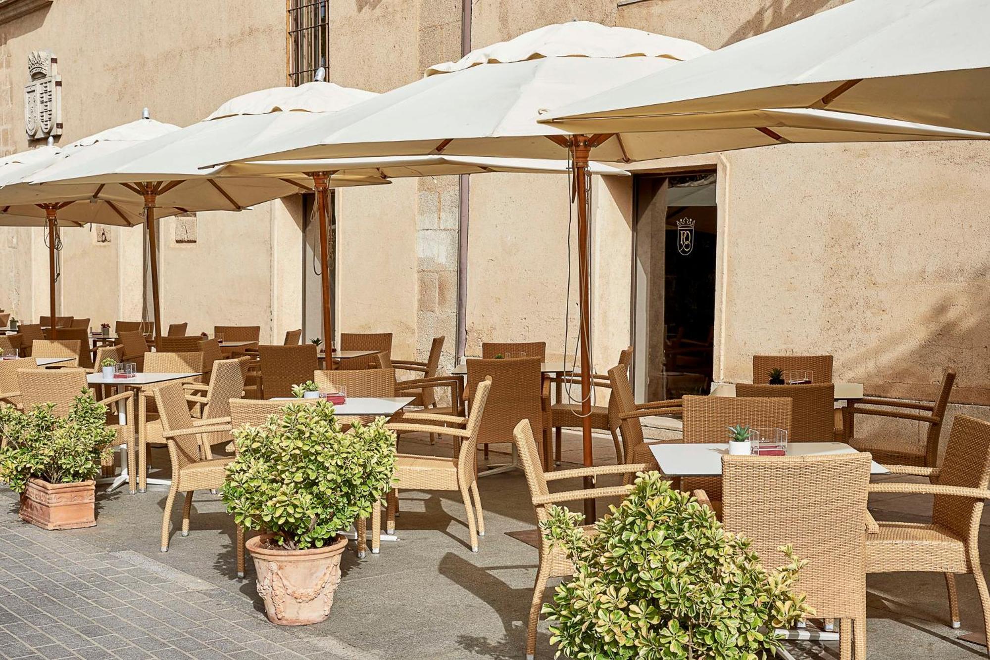 Nh Collection Caceres Palacio De Oquendo Exterior photo