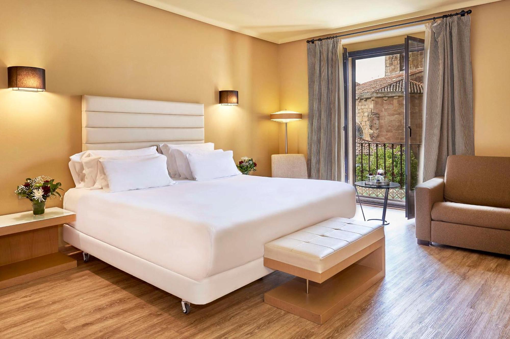 Nh Collection Caceres Palacio De Oquendo Exterior photo