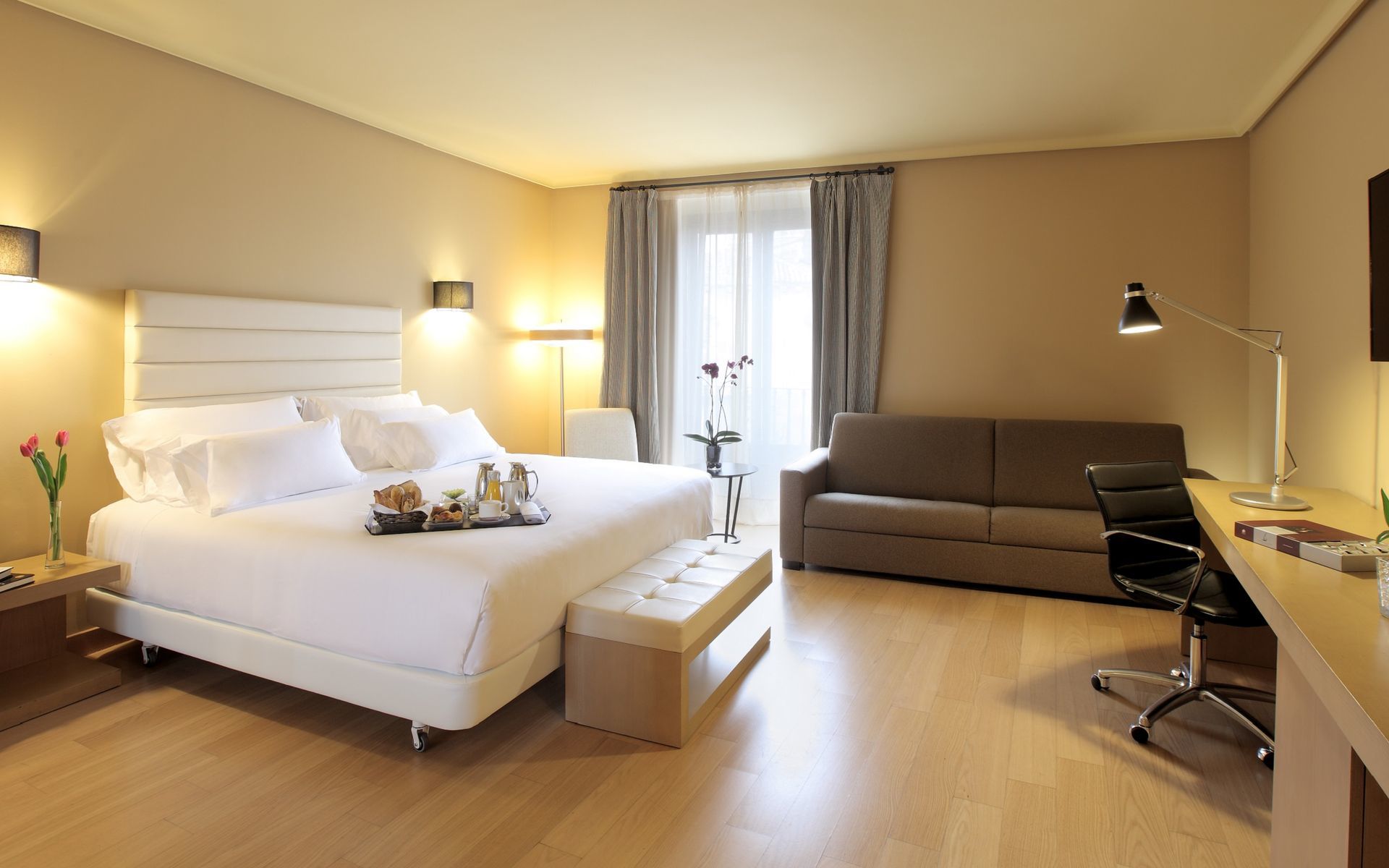 Nh Collection Caceres Palacio De Oquendo Exterior photo